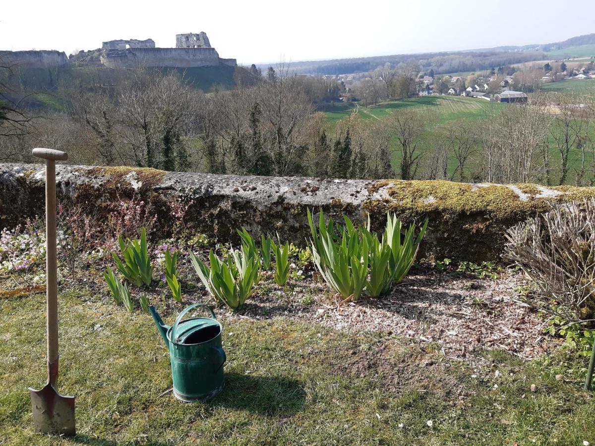 Location A Coucy Le Chateau Coucy-le-Château-Auffrique Exterior foto